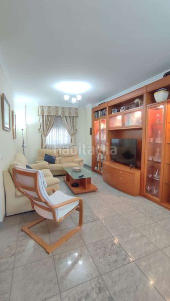 Foto e6f1d9f5-e8e0-44c2-9e8d-7088c7c0cb84. Maison avec parking dans Algarrobo pueblo Algarrobo
