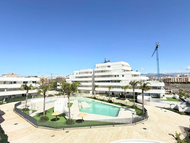 Foto 088de666-9f36-4983-82cd-c7e29fd1c281. Apartament amb calefacció aparcament piscina a Poniente-Faro Torre del Mar