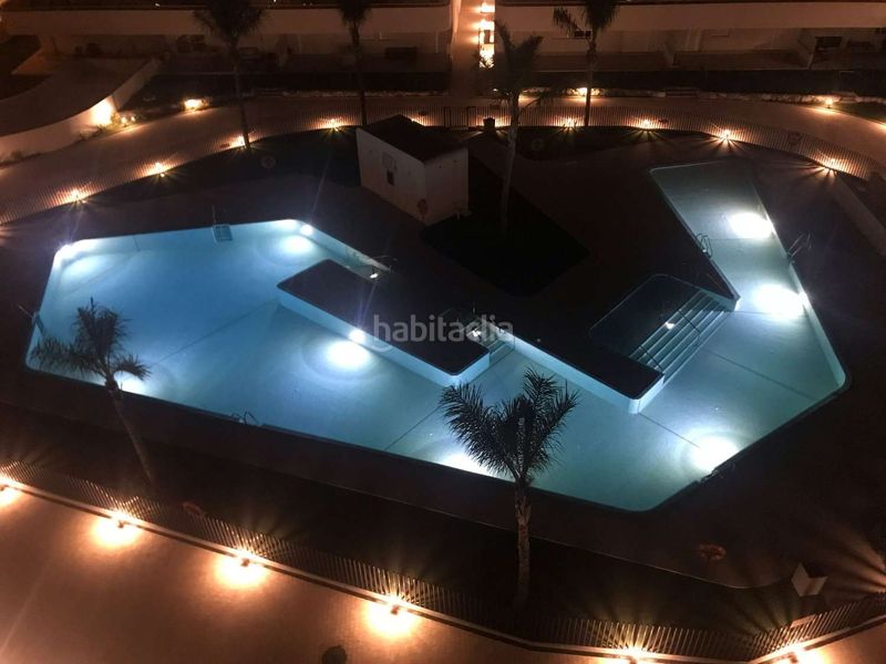 Foto 217664a2-4ec8-4285-a627-98fa02845cb6. Apartament amb calefacció aparcament piscina a Poniente-Faro Torre del Mar