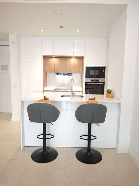 Foto 5302f9d0-6319-4c2c-a136-77ea7f6cfae5. Apartament amb calefacció aparcament piscina a Poniente-Faro Torre del Mar