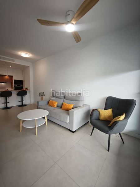 Foto 8973cb09-8957-4193-89f8-975098e825eb. Apartament amb calefacció aparcament piscina a Poniente-Faro Torre del Mar