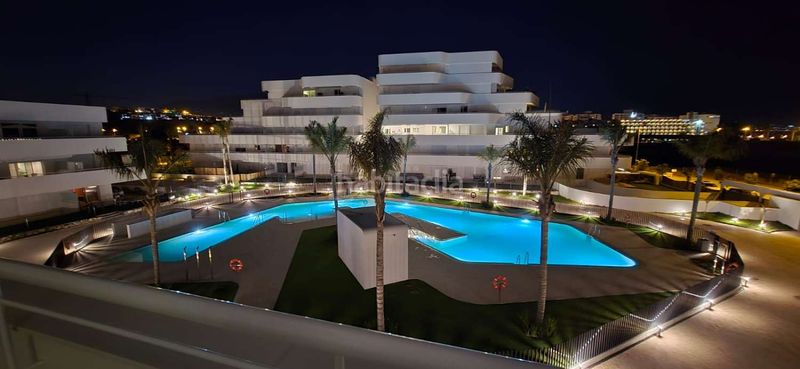 Foto 9c8b1f0f-13e1-4002-a9e8-d6f68890a6e2. Apartament amb calefacció aparcament piscina a Poniente-Faro Torre del Mar