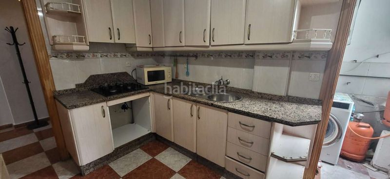Foto b35536c8-66e0-403f-a928-8d65051cc314. Flat in Centro Torre del Mar