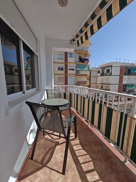 Foto a3a8a3a6-0dc2-457a-b93b-a64c4f2f66cf. Pis a Centro Torre del Mar