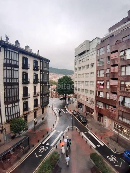 Foto 1adfa87d-7fcd-4715-8d84-798a15bc6ca1. Etagenwohnung mit heizung parking in Abandoibarra - Guggenheim Bilbao