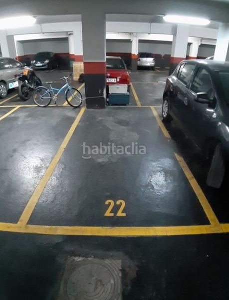 Foto 0d79b928-9a68-48c1-bf37-e66c80f30ef6. Parking coche en Erandio