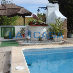 Chalet in Villamanrique de la Condesa