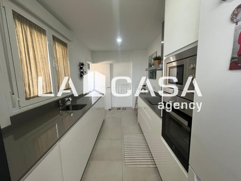 Foto d4ba692f-ed42-4d43-96b2-3345667e9fba. Casa a schiera con riscaldamento parcheggio piscina in Dos Hermanas