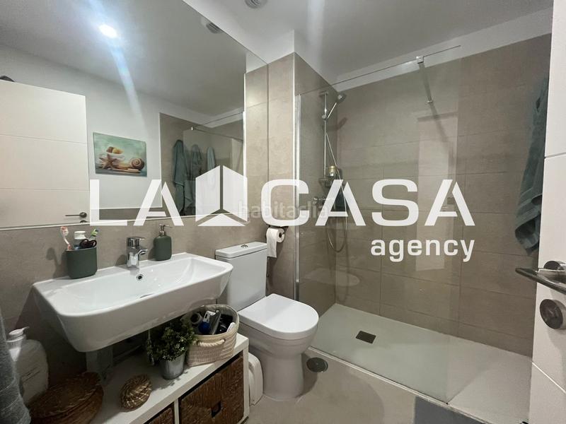 Foto fbe61190-61d7-48c5-accc-107940c88e45. Casa a schiera con riscaldamento parcheggio piscina in Dos Hermanas