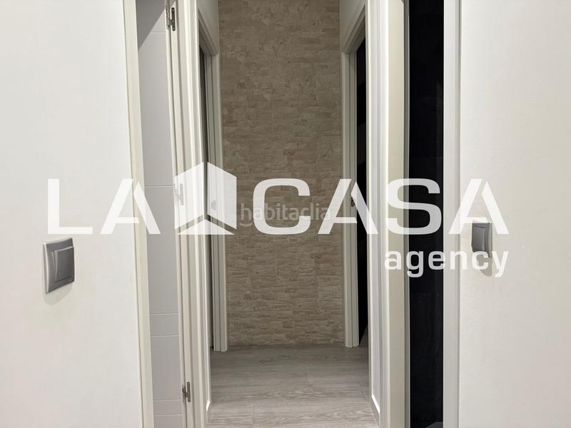 Foto c7d15f89-cbf1-4560-8a04-4e2921c2b831. Casa a schiera con parcheggio in cerros de Montequinto Montequinto