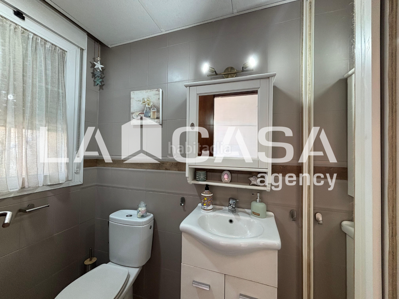 Foto 1d38f8b1-e41c-40f3-a271-78a35e1e28b2. Casa pareada en Olivar de Quintos Montequinto