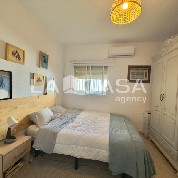 Foto 155676b2-eb66-4152-be44-754c41ec7b76. Flat in Cruz Roja Sevilla