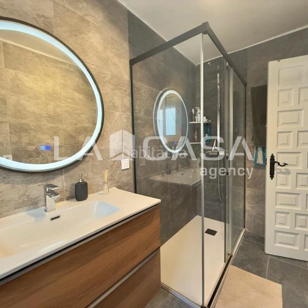 Foto 51015e30-86d7-4533-8a80-bcc33273de40. Flat in Cruz Roja Sevilla