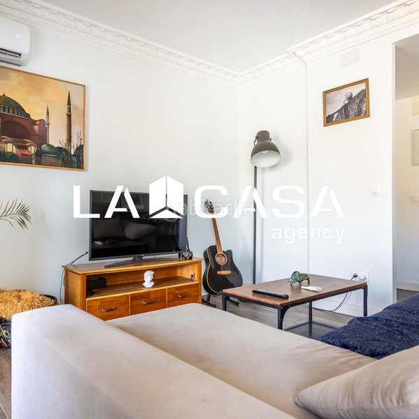 Foto b85d0600-1585-45f8-949e-e607a139fe9c. Flat in Cruz Roja Sevilla