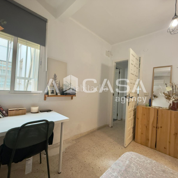 Foto c1ce356f-c4b3-44e5-bfd9-05f0417d2fb4. Flat in Cruz Roja Sevilla