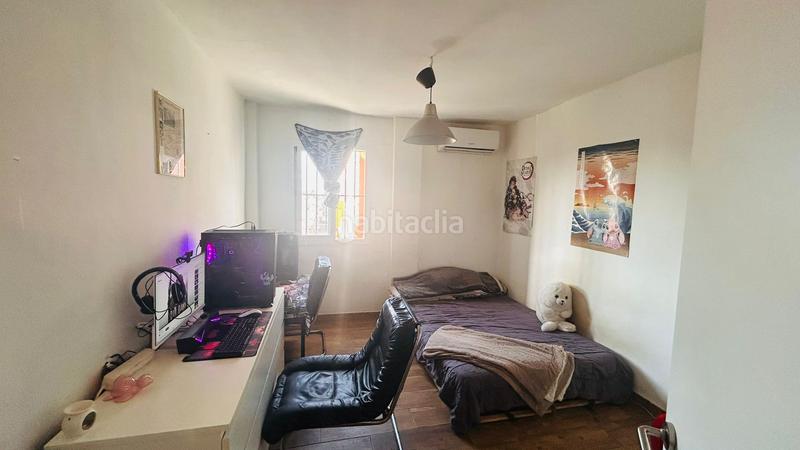 Foto a921d8c9-d2bd-4972-af60-639a6f8e5691. Piso en La Plata Sevilla