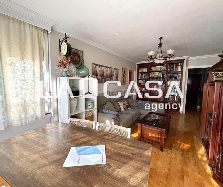 Foto 44220828-91b8-4d8a-8002-808e9db7f596. Piso en Villegas Sevilla