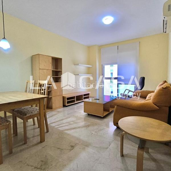 Foto 6ee405a9-10df-4405-b8fb-0224730d8076. Appartement avec parking dans colores - entreparques Sevilla