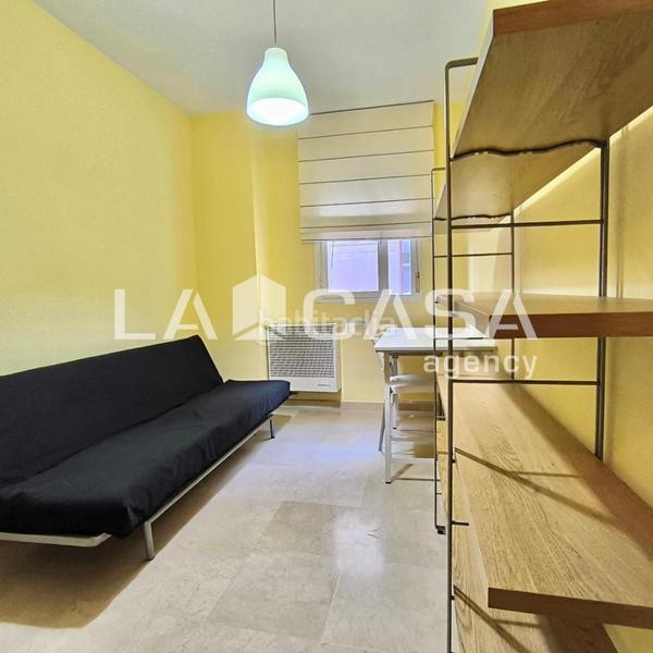 Foto 7c5e4daf-ffc3-4b79-bf0a-2653b6b5c32d. Pis amb aparcament a colores - entreparques Sevilla