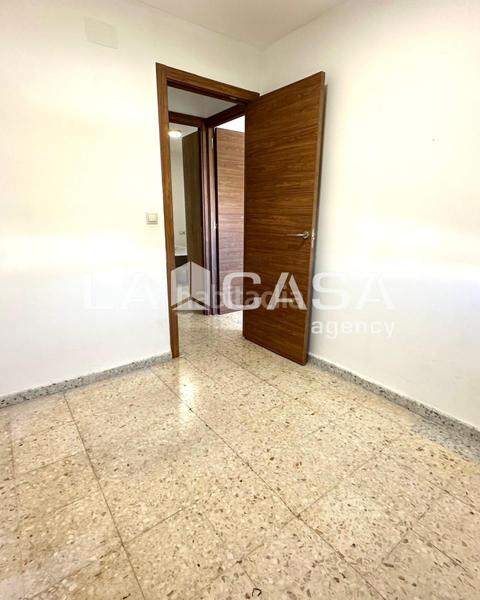 Foto 42df6bb7-e035-4d72-bfc4-f0a2cab8dab6. Appartamento in El Torrejón - El Cerezo Sevilla