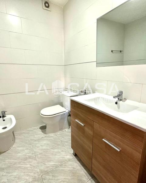 Foto 1713df4b-54cc-4618-a540-bc9b296a5998. Appartement dans El Torrejón - El Cerezo Sevilla