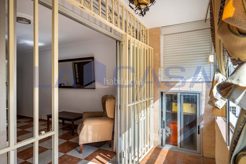 Foto 392f88ca-700a-4dee-9aa6-16e5e0cec767. Pis amb aparcament a El Torrejón - El Cerezo Sevilla