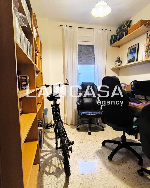 Foto f45c6ab8-8028-447f-917c-86ba4eb54b62. Pis a Pino Montano - Consolación Sevilla