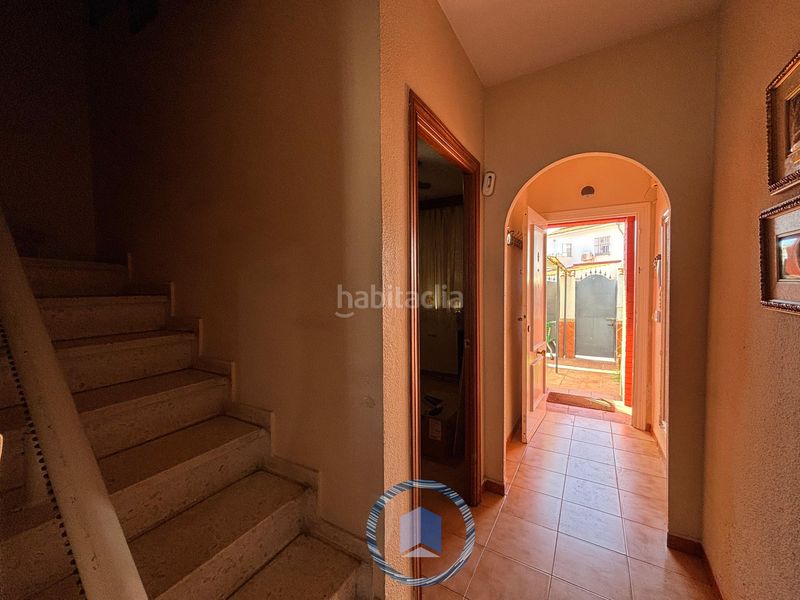 Foto 4687220f-202b-4dbb-ba1c-0c66eaf69714. Casa adossada amb aparcament a Condequinto Montequinto