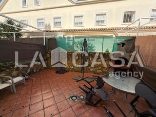 Casa adossada a Olivar de Quintos