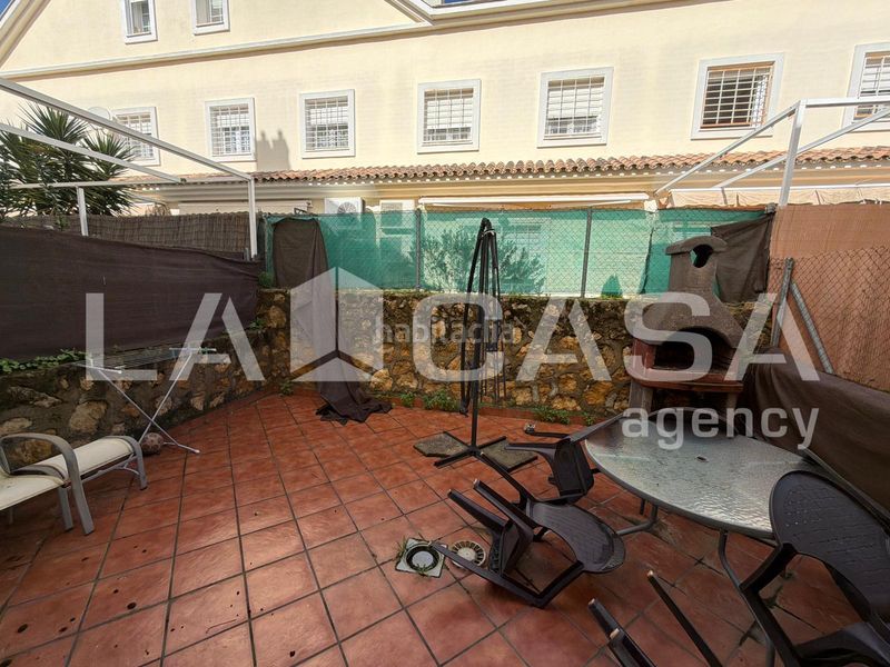 Foto 41d3d5ba-9da2-46d0-8304-9002b27b07ed. Casa adossada amb aparcament a Olivar de Quintos Montequinto