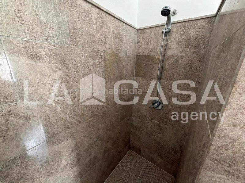 Foto 446eb37e-767d-4573-8547-e3950675ba43. Casa adossada amb aparcament a Olivar de Quintos Montequinto