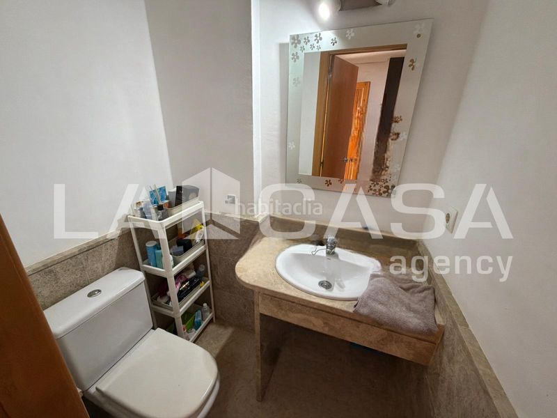 Foto b8b617c0-9561-4344-95c4-251f91d7a225. Casa adossada amb aparcament a Olivar de Quintos Montequinto
