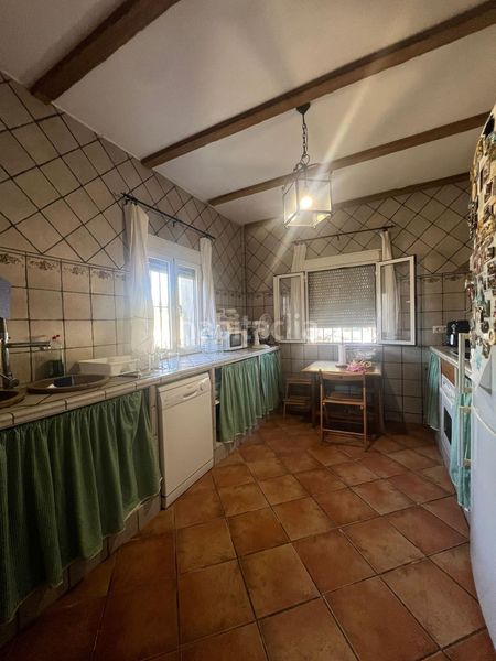 Foto d6219033-f7e5-4b9a-87c4-50481f96a34e. Casa amb aparcament piscina a Carmona
