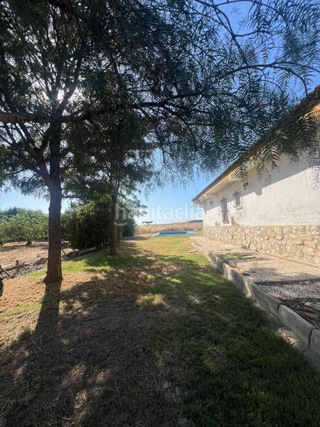 Foto f333026b-d1e4-4fa9-970c-641da1d55ddb. Casa amb aparcament piscina a Carmona