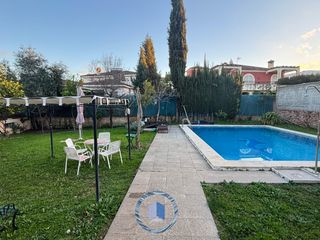 Chalet in Cerros de Montequinto