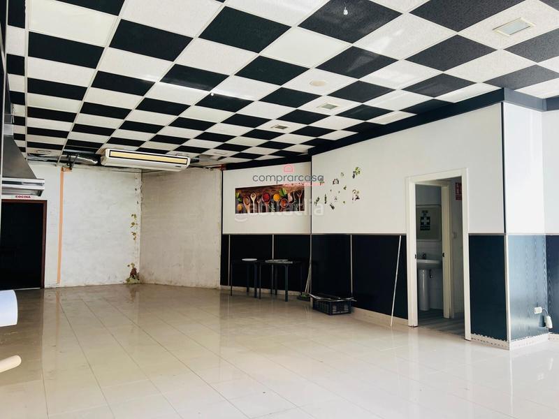 Foto afb7427c-7f62-4dda-9826-1ceef13589d5. Location local commercial dans Cambre