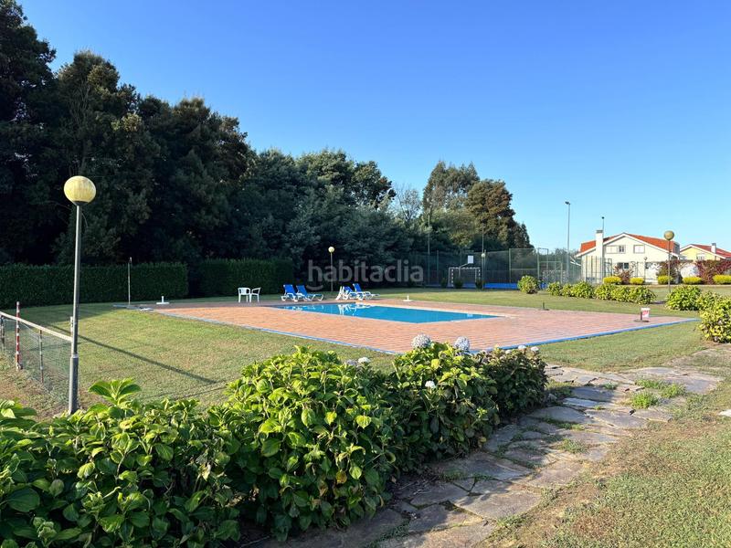 Foto 21ba9df9-8854-4725-be1d-a5f9a44abac1. Casa amb calefacció aparcament piscina a Bergondo