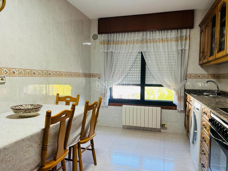 Foto 4f3c90ef-a83c-4ef3-a71f-c0ab147f2250. Rent flat with heating parking in Acea de Ama - O Burgo Culleredo