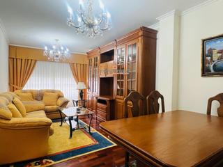 Location Appartement à Cambre. Se alquila piso de 2 habitaciones amueblado en o temple