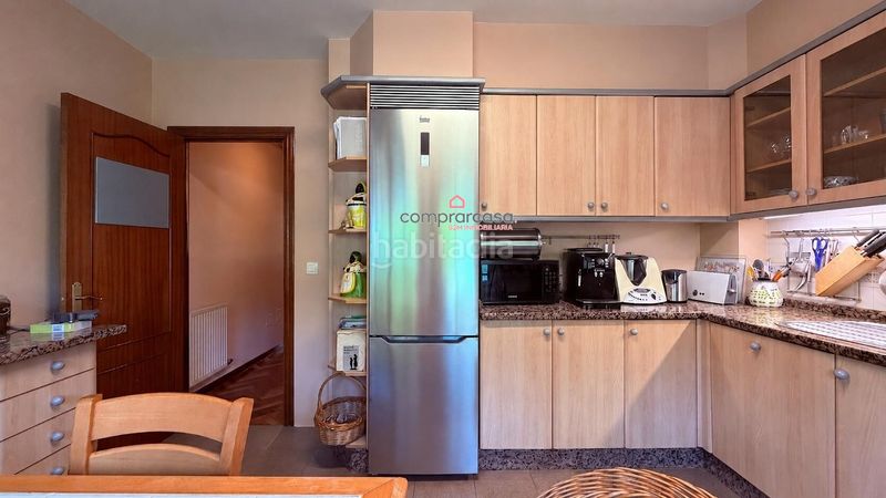 Foto c0897ae8-7856-4281-932a-725f0d7fa3bd. Casa adossada amb calefacció aparcament piscina a Oleiros