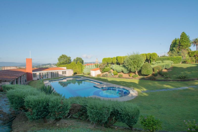 Foto d4165f03-0658-425f-b2fc-8469cb77bcc5. Casa adossada amb calefacció aparcament piscina a Oleiros