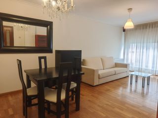 Location Appartement à Anxo senra fernández 15. Se alquila piso de 2 habitaciones en o burgo