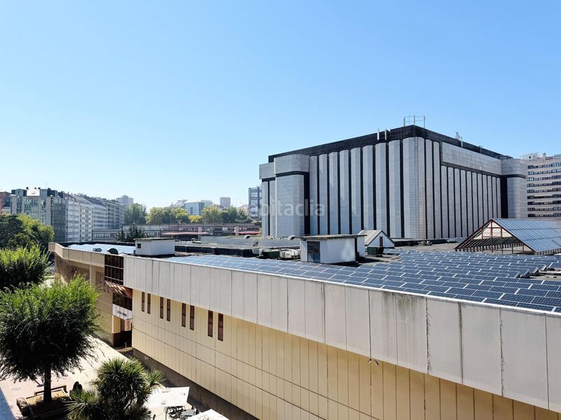 Foto 9c5b2851-47d5-4450-a3bf-da1e9f10f35c. Pis amb calefacció aparcament a Cuatro Caminos - Plaza de la Cubela Coruña (A)