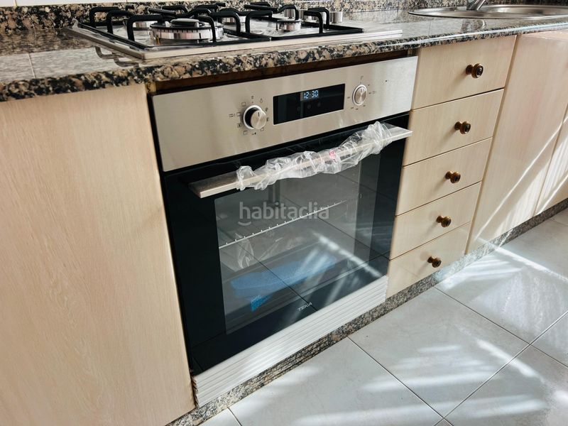Foto b6ad8913-2394-4510-b099-8bba43e36640. Lloguer pis amb calefacció aparcament a Cambre