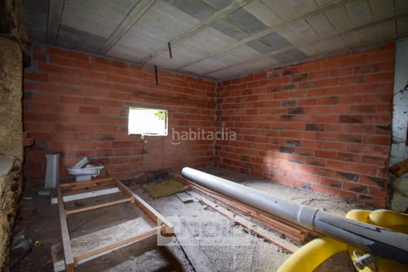 Foto adbec7cf-6fa6-4da5-9f2c-dc8cf9fa93d9. Maison dans Outeiro de Rei