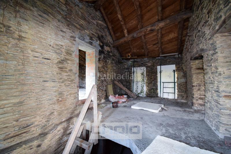 Foto cbf1fec0-36ed-49ed-8f95-6a6fd457f18c. Maison dans Outeiro de Rei