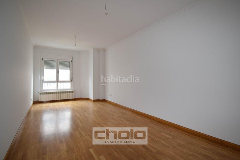 Foto 04eed7da-991f-4ca1-a5a6-fc07c7ba748d. Appartamento con riscaldamento parcheggio in A Milagrosa Lugo