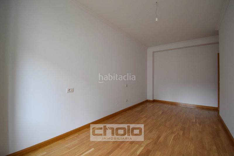 Foto 6dbd597a-288f-4639-93ca-b2a40a59bb02. Appartamento con riscaldamento parcheggio in A Milagrosa Lugo