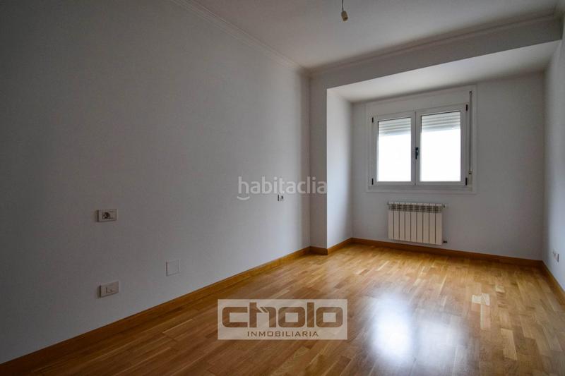 Foto b6525099-f77d-421a-9811-513039588c8f. Appartamento con riscaldamento parcheggio in A Milagrosa Lugo