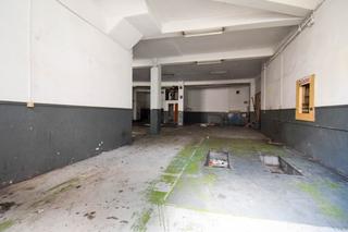 Local Comercial a Recatelo - O Carme. Local en venta